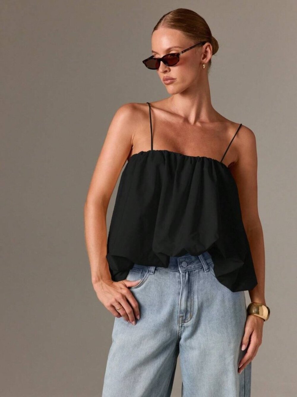 Black Ruched Balloon Hem Cami Crop Top Flowy Bubble Tank S - Picture 3 of 5